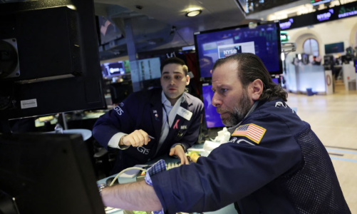 Lạm phát xuống thang, chứng khoán Mỹ và giá dầu cùng tăng mạnh