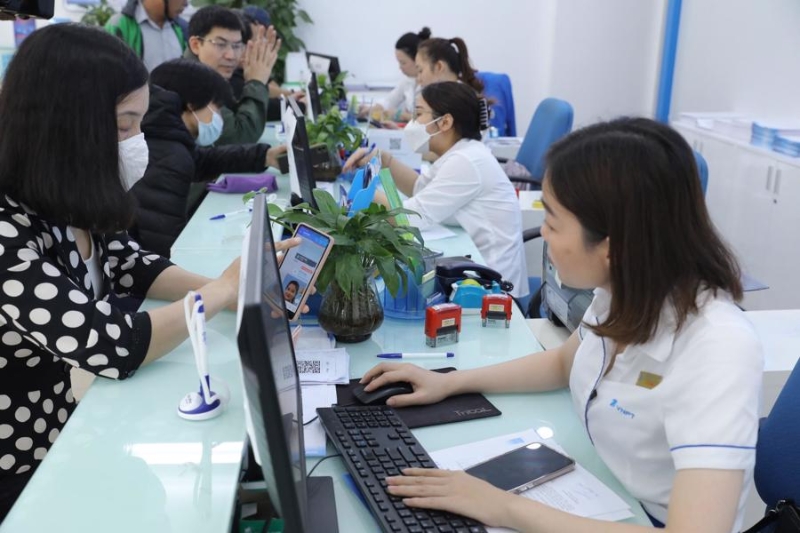 Mobile subscriptions without correct personal information to be locked