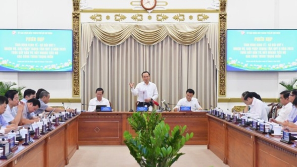 TP.HCM đẩy mạnh đầu tư công, gỡ khó cho doanh nghiệp để thúc đẩy kinh tế hồi phục