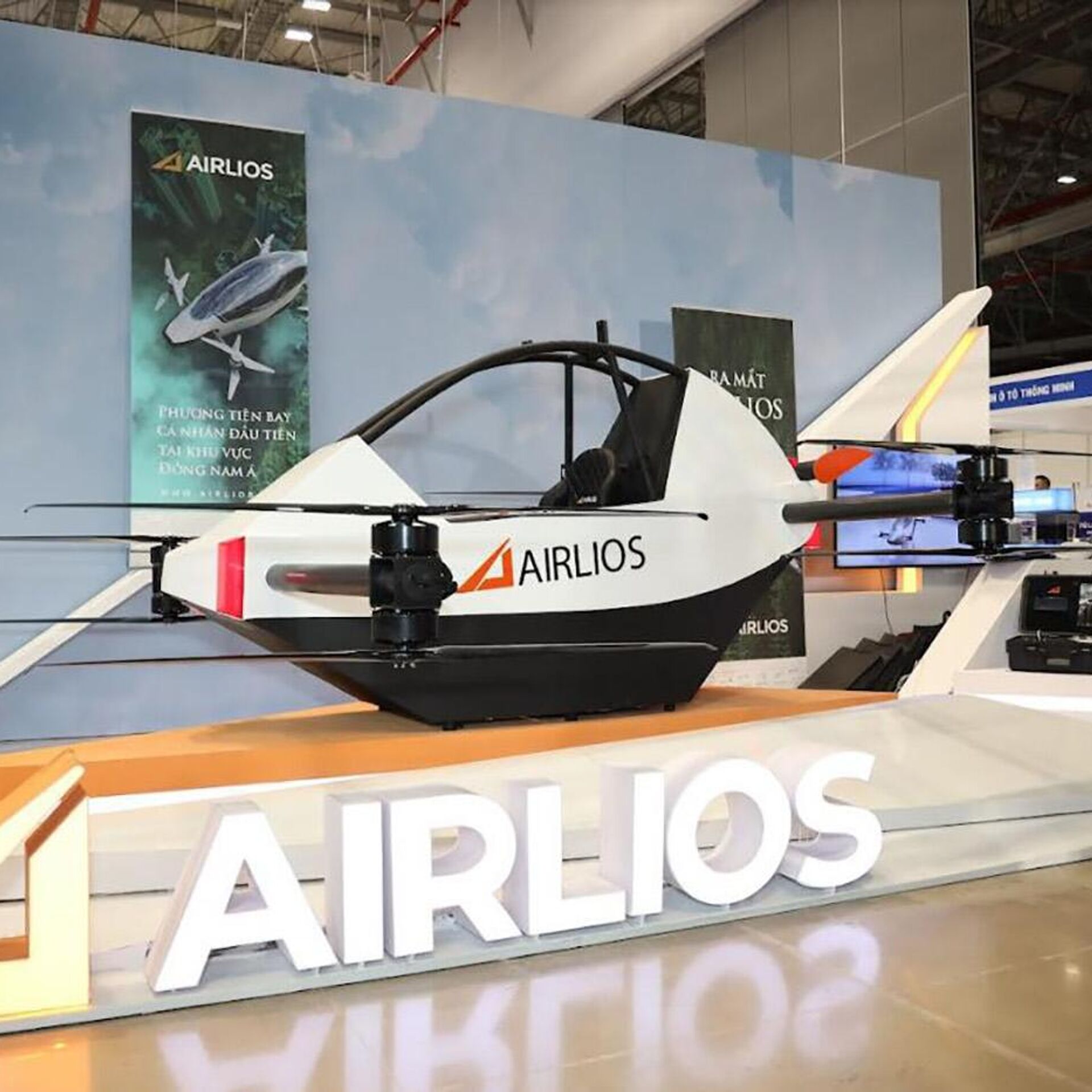 Thiết kế môtô bay cá nhân của startup Việt Nam Airlios.