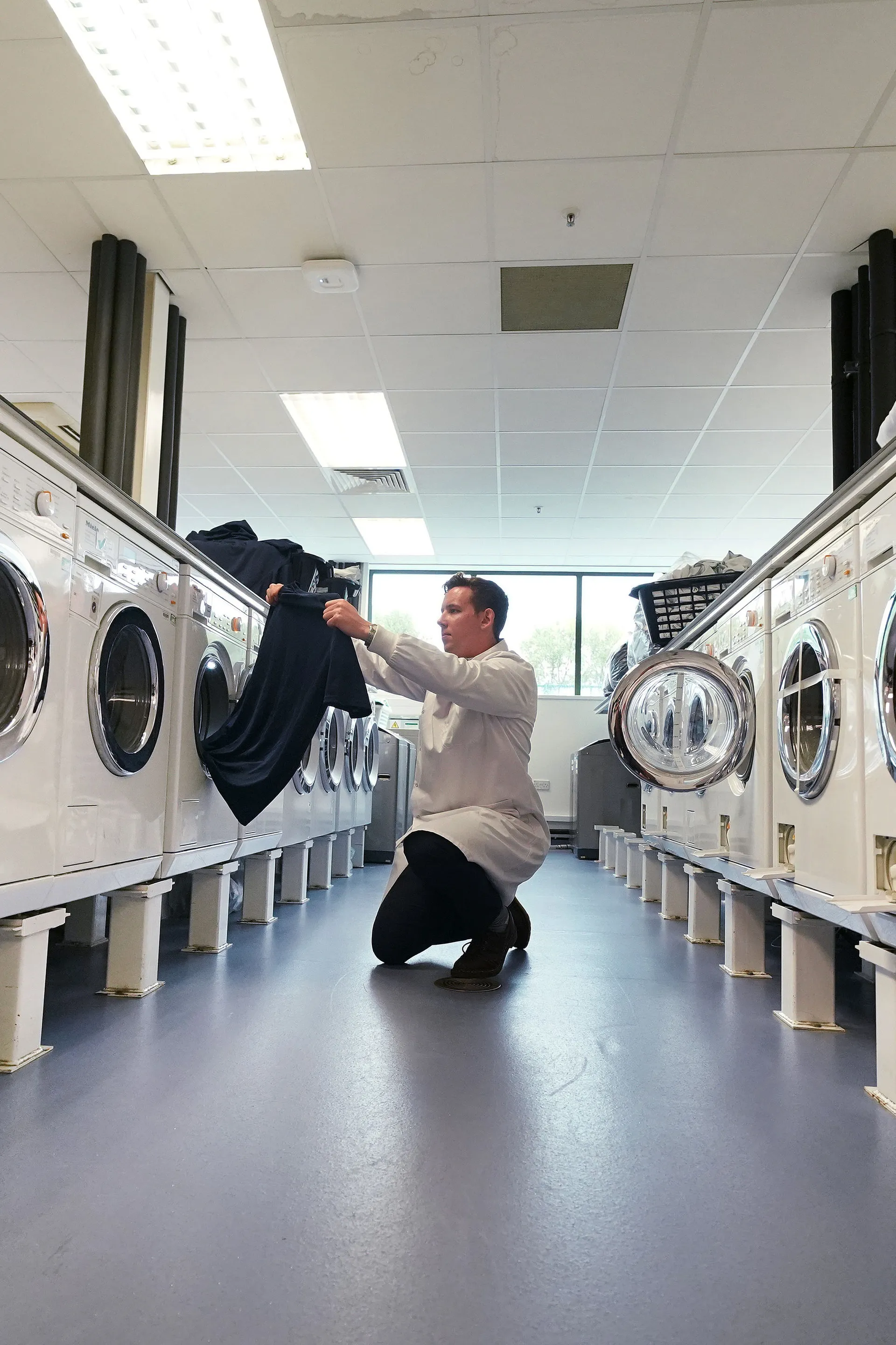 Ch&iacute;nh quyền bang California mới đ&acirc;y đ&atilde; y&ecirc;u cầu người d&acirc;n sử dụng c&aacute;c mẫu m&atilde; m&aacute;y giặt mới được sản xuất với bộ lọc vi sợi.