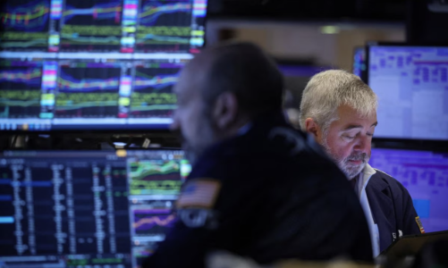 S&P tăng phiên thứ tư liên tiếp, giá dầu tăng mạnh nhất 1 năm