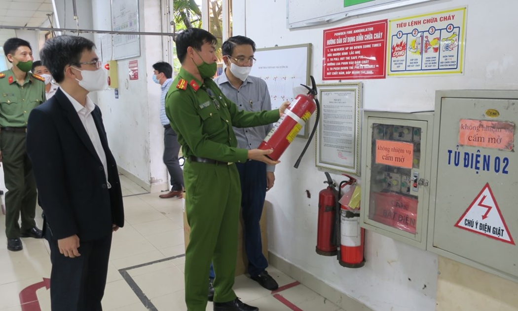 Quy định về phòng cháy chữa cháy đang còn nhiều bất cập. 