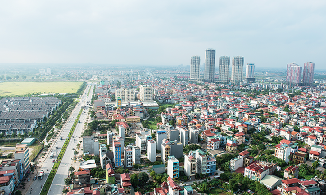 Để trở thành nước phát triển, thu nhập cao, trong những năm tới cần ưu tiên đầu tư nguồn lực nhằm tạo nhiều việc làm để nâng cao thu nhập bình quân đầu người, đẩy mạnh tốc độ đô thị hóa và nâng cao tỷ lệ lao động đang làm việc đã qua đào tạo.