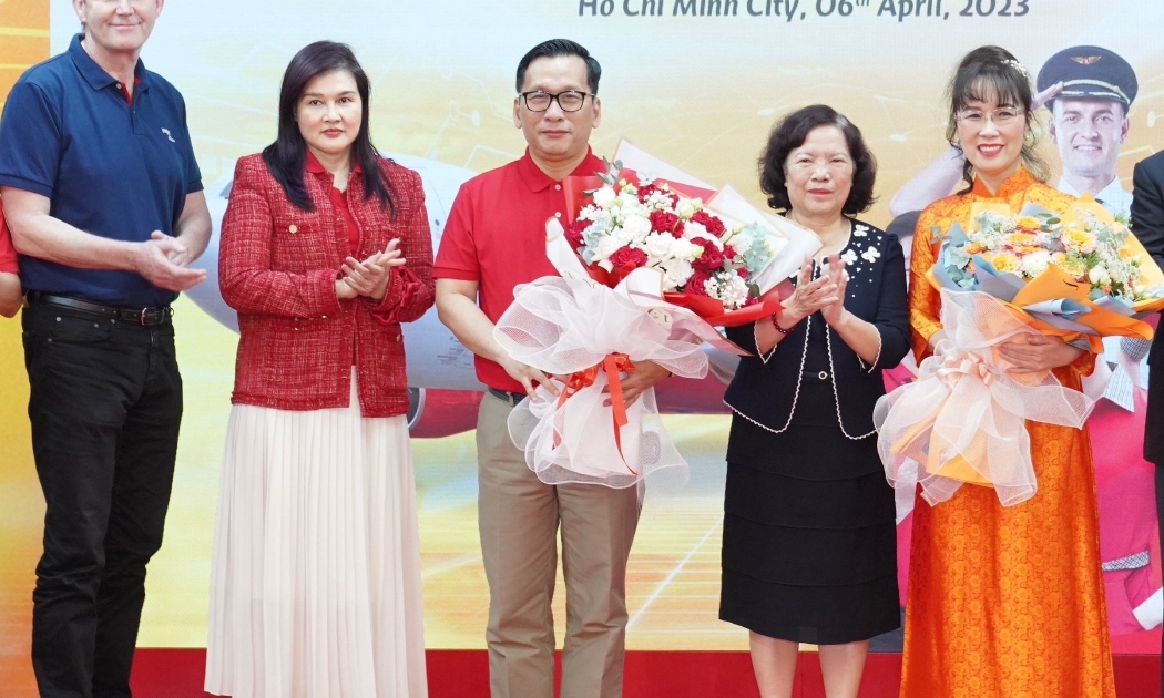 Vietjet công bố thông tin bổ nhiệm Chủ tịch Hội đồng Quản trị và Tổng giám đốc.