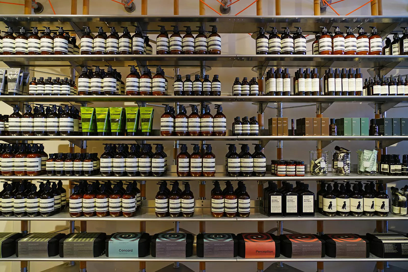 Aesop hiện c&oacute;&nbsp;gần 400 cửa h&agrave;ng tr&ecirc;n to&agrave;n cầu.