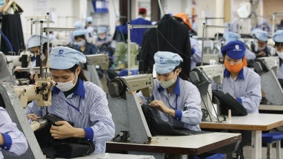 Labor market continues to recover in Q1