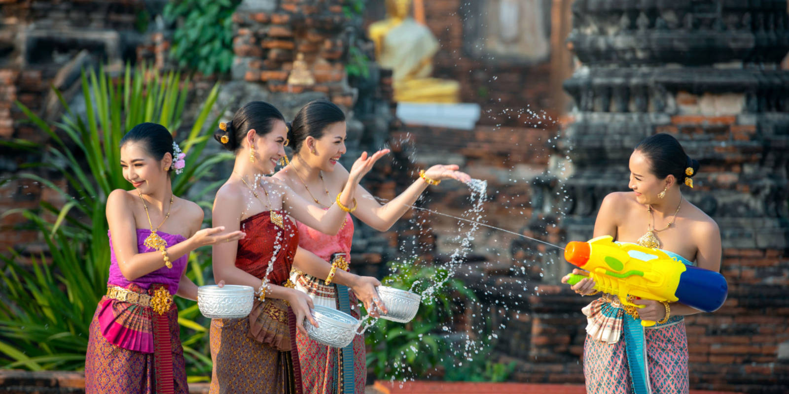 Thái Lan: Songkran 2023 sẽ là lễ hội té nước lớn nhất từ trước đến nay -  Nhịp sống kinh tế Việt Nam & Thế giới