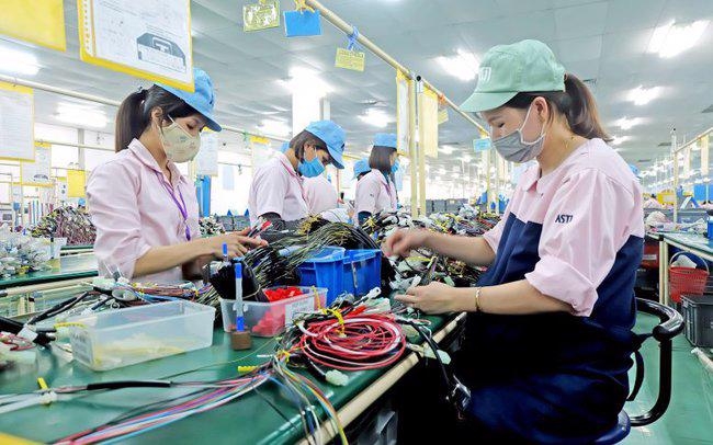 Laid-off workers receive financial support