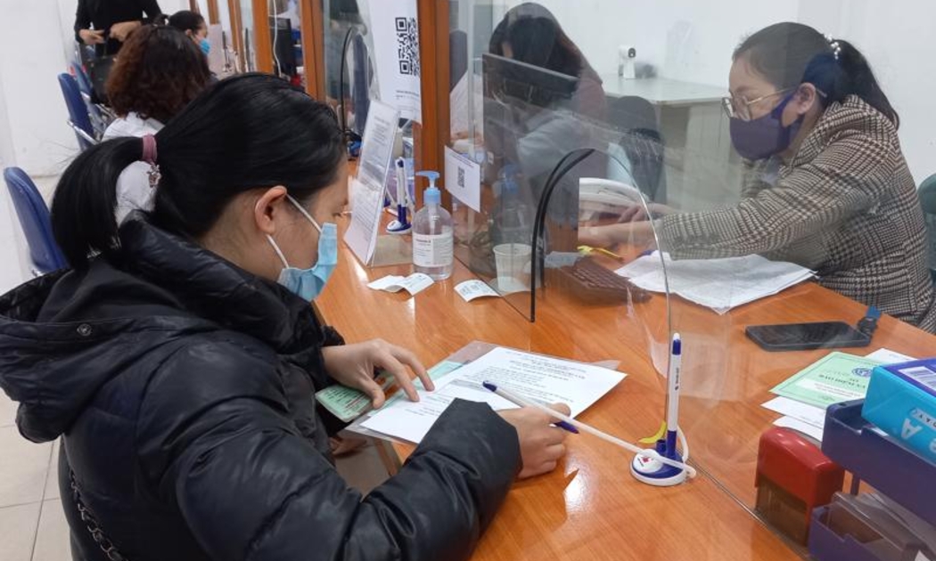 Người lao động hưởng bảo hiểm một lần có xu hướng tăng. Ảnh minh họa - N.Dương. 
