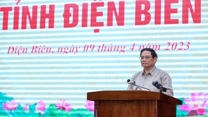 PM calls on Dien Bien to create breakthrough development