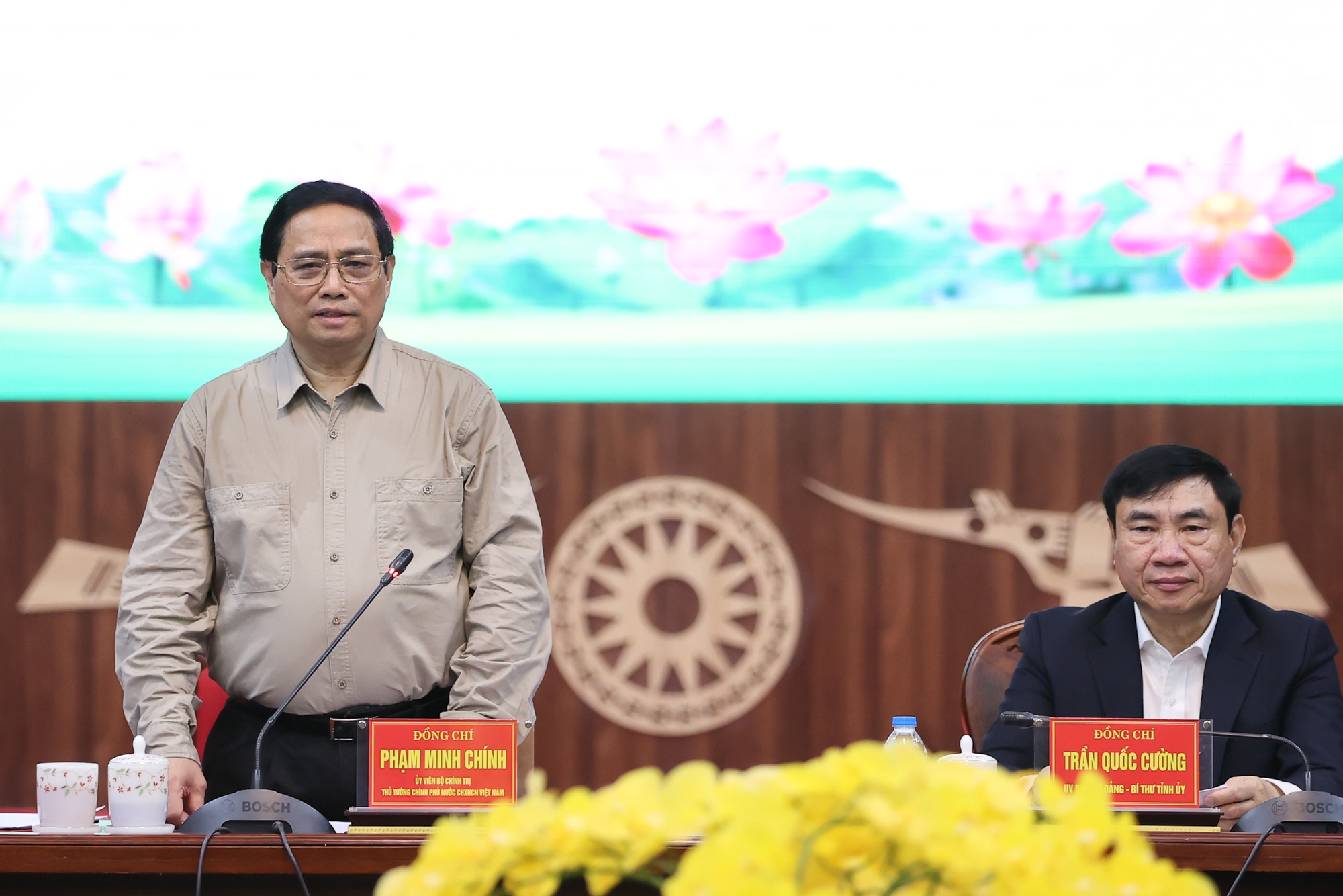 Thủ tướng chỉ đạo các nhiệm vụ, giải pháp trọng tâm, chủ yếu thời gian tới để phát triển tỉnh Điện Biên - Ảnh: VGP