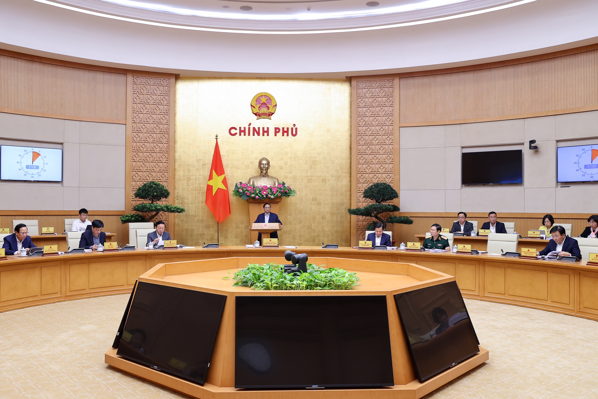 Toàn cảnh phiên họp - Ảnh: VGP