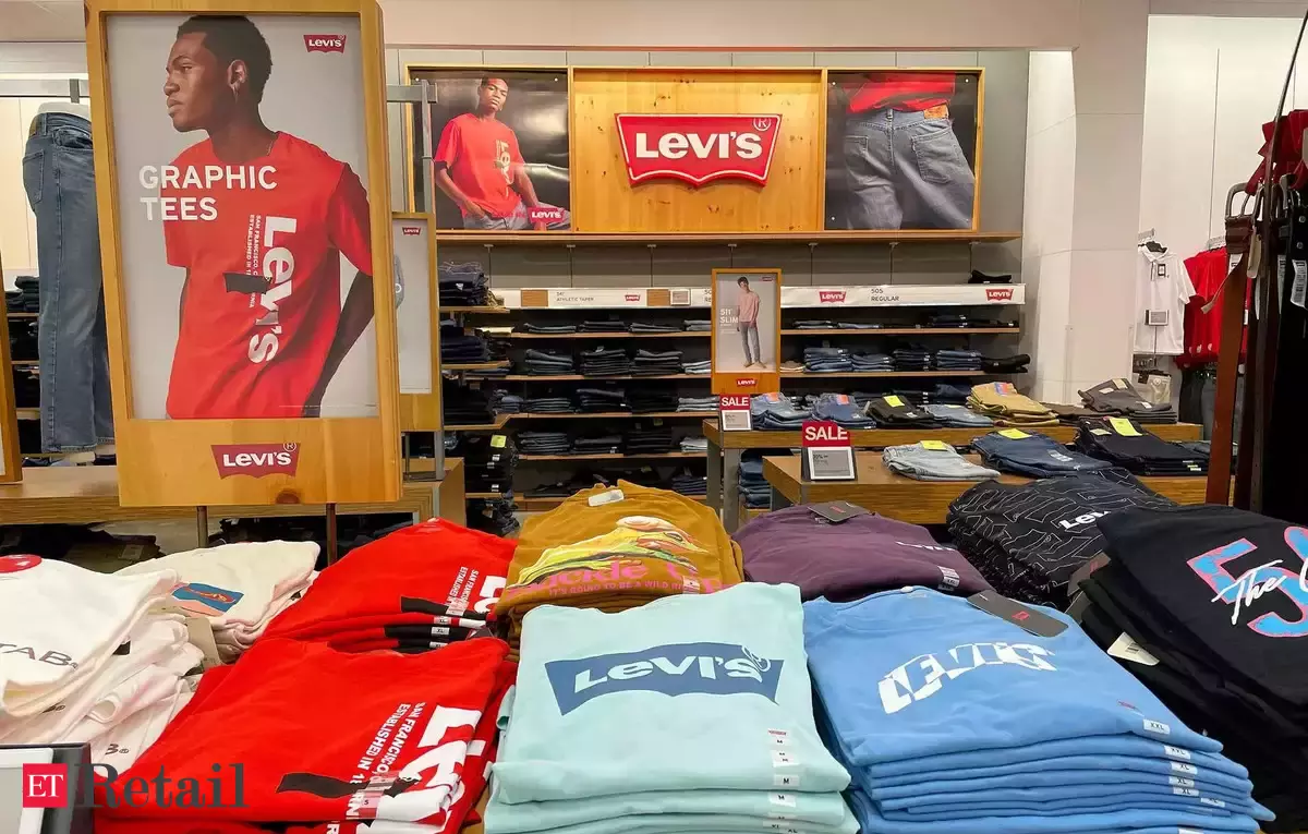 Mặc d&ugrave; c&oacute; nhiều chương tr&igrave;nh khuyến mại hơn, Levi vẫn phải vật lộn để thu h&uacute;t người mua.