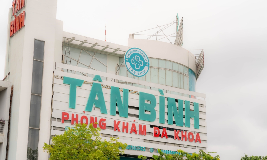 Phòng khám Đa Khoa Tân Bình tại địa chỉ số 495 Cộng Hòa, Phường 15, Quận Tân Bình, TP.HCM.