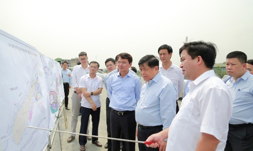 Đẩy nhanh dự án phát triển hạ tầng, đưa Lào Cai trở thành cực tăng trưởng và kết nối giao thương