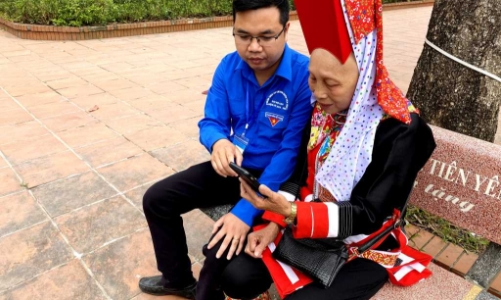 Giảm nghèo thông tin cho đồng bào dân tộc thiểu số