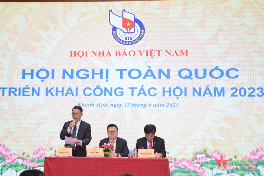 Hội nghị to&agrave;n quốc triển khai c&ocirc;ng t&aacute;c năm 2023 của Hội Nh&agrave; b&aacute;o Việt Nam