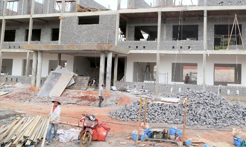 Cơ chế “giá thấp nhất thắng thầu” khiến các công trình đều “suy dinh dưỡng”