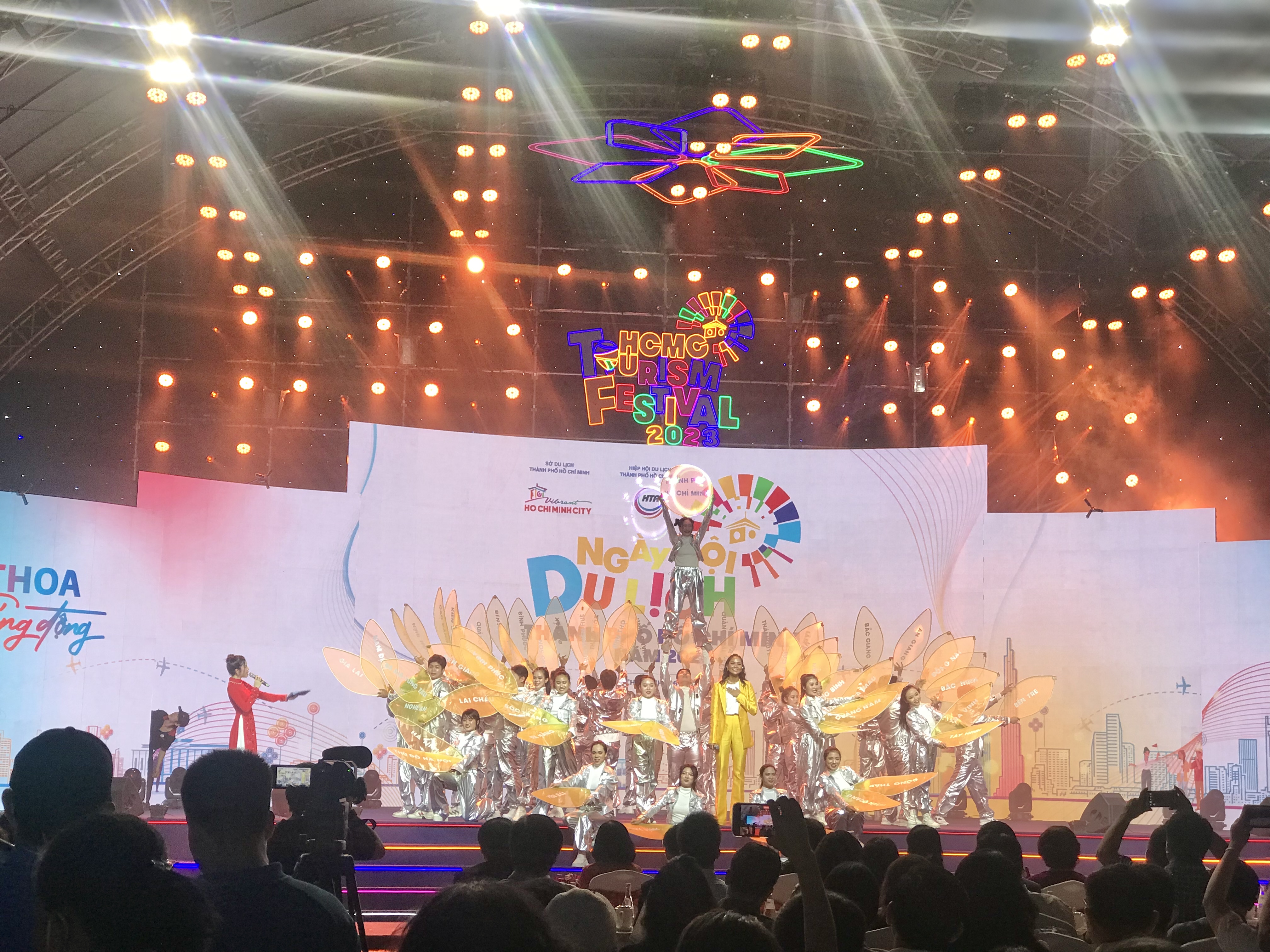 Ng&agrave;nh du lịch phải đ&oacute;ng vai tr&ograve; chủ lực v&agrave; đ&oacute;ng g&oacute;p ng&agrave;y c&agrave;ng lớn cho ph&aacute;t triển của TP.HCM. Ảnh: PV.