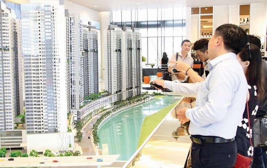 Trong bối cảnh thị trường bất động sản trầm lắng, hàng loạt "ông lớn" địa ốc cũng như xây dựng lâm nguy, nợ thuế kéo dài.