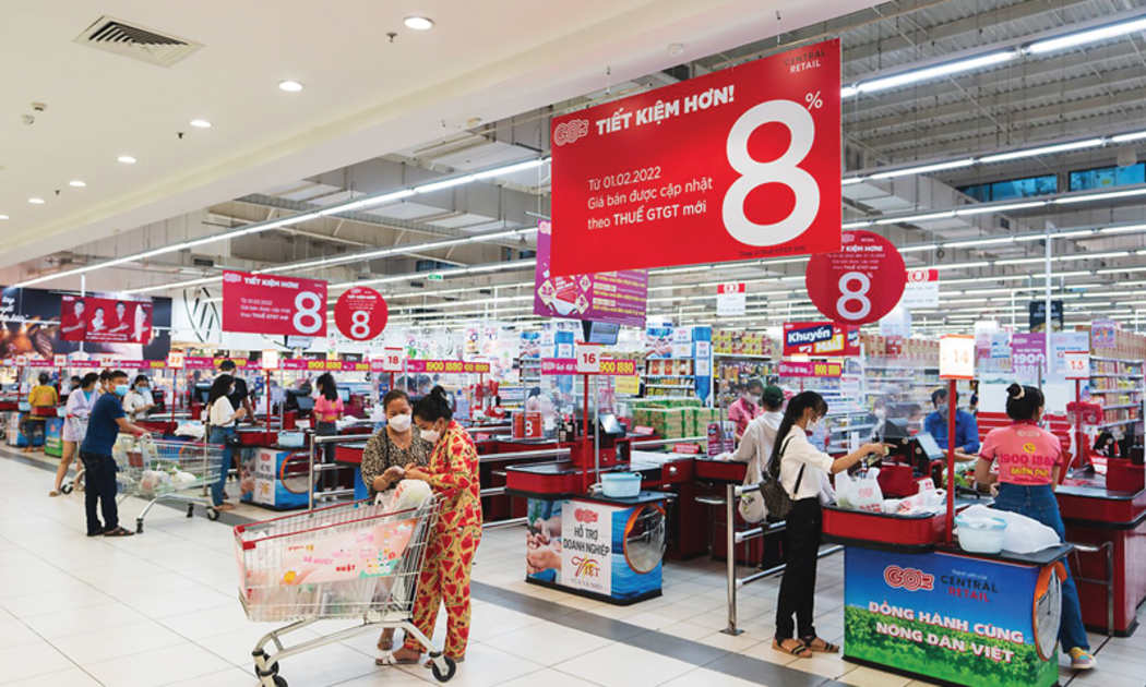 Dự kiến ngân sách nhà nước giảm thu khoảng 35.000 tỷ đồng trong 6 tháng cuối năm. Mức độ ảnh hưởng ngân sách phương án 1 lớn hơn phương án 2.