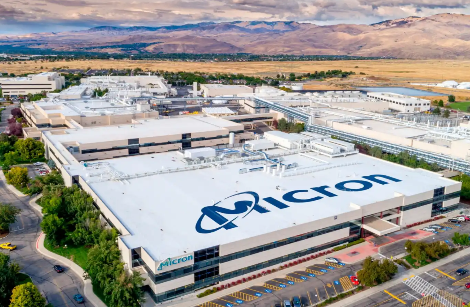 Nh&agrave; sản xuất chip Micron của Mỹ đang đối mặt cuộc điều tra của Trung Quốc - Ảnh: AP