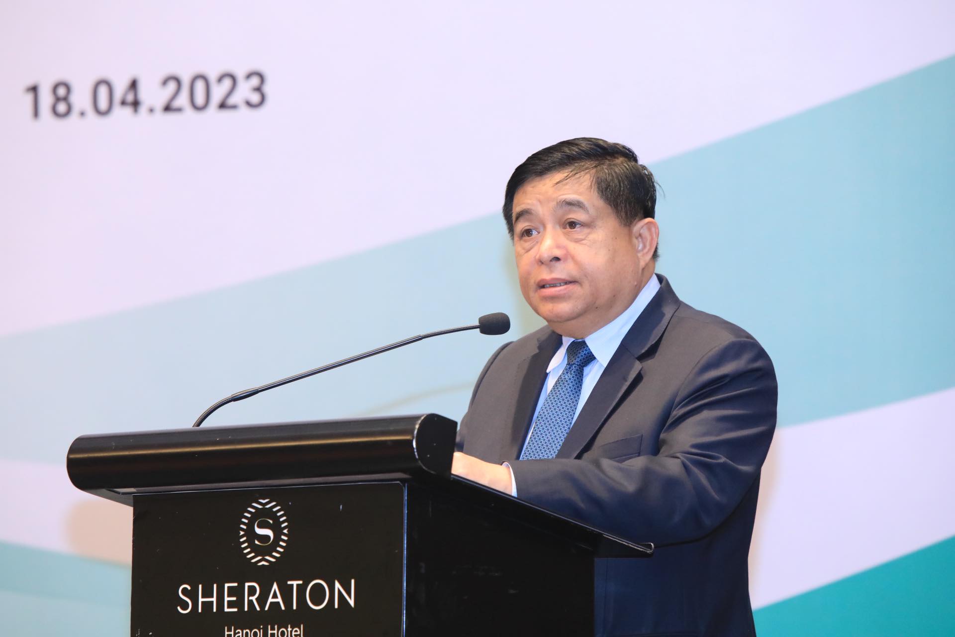 Bộ trưởng Nguyễn Ch&iacute; Dũng cho rằng kinh tế xanh đang trở th&agrave;nh ưu ti&ecirc;n h&agrave;ng đầu của c&aacute;c quốc gia.