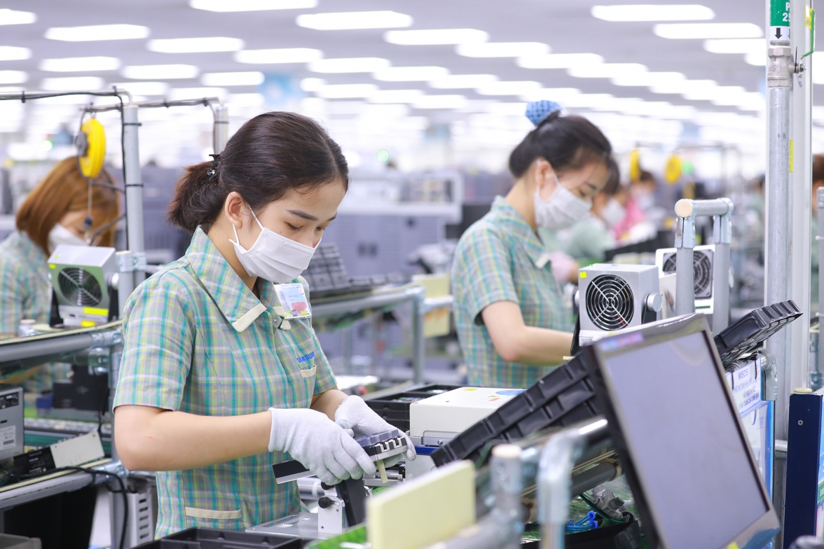 Bộ Tài chính đang đề xuất giảm tiền thuê đất phải nộp, giảm thuế giá trị gia tăng năm 2023.