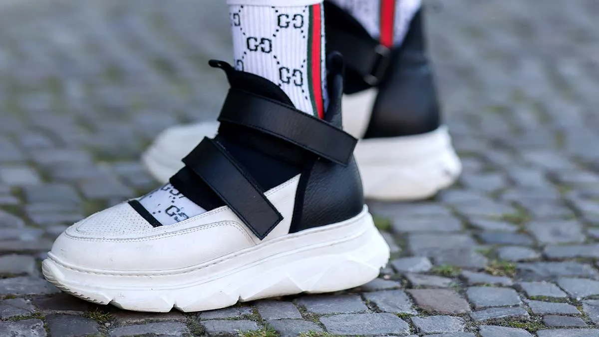 Sự hợp tác giữa Gucci và Vans được xây dựng dựa trên dự án về giày thể thao mà cả hai đã thực hiện cùng nhau, được gọi là “Continuum”.