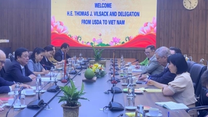Vietnam & US discuss measures to boost agro-forestry trade