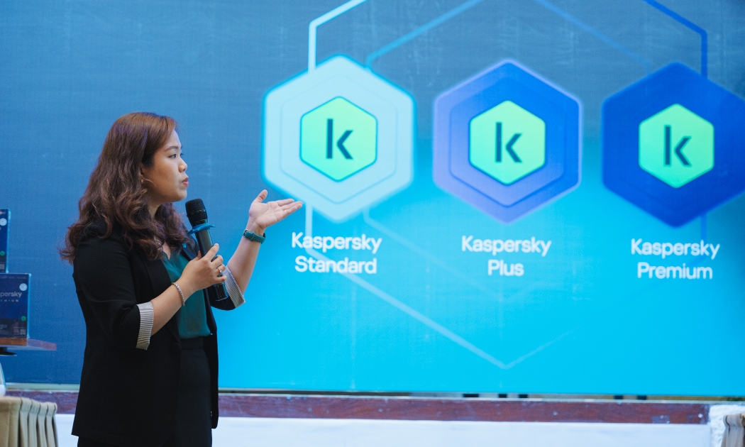 Bà Võ Dương Tú Diễm giới thiệu giải pháp bảo mật toàn diện Kaspersky 2023 mới chiều 20/4 tại TP.HCM.