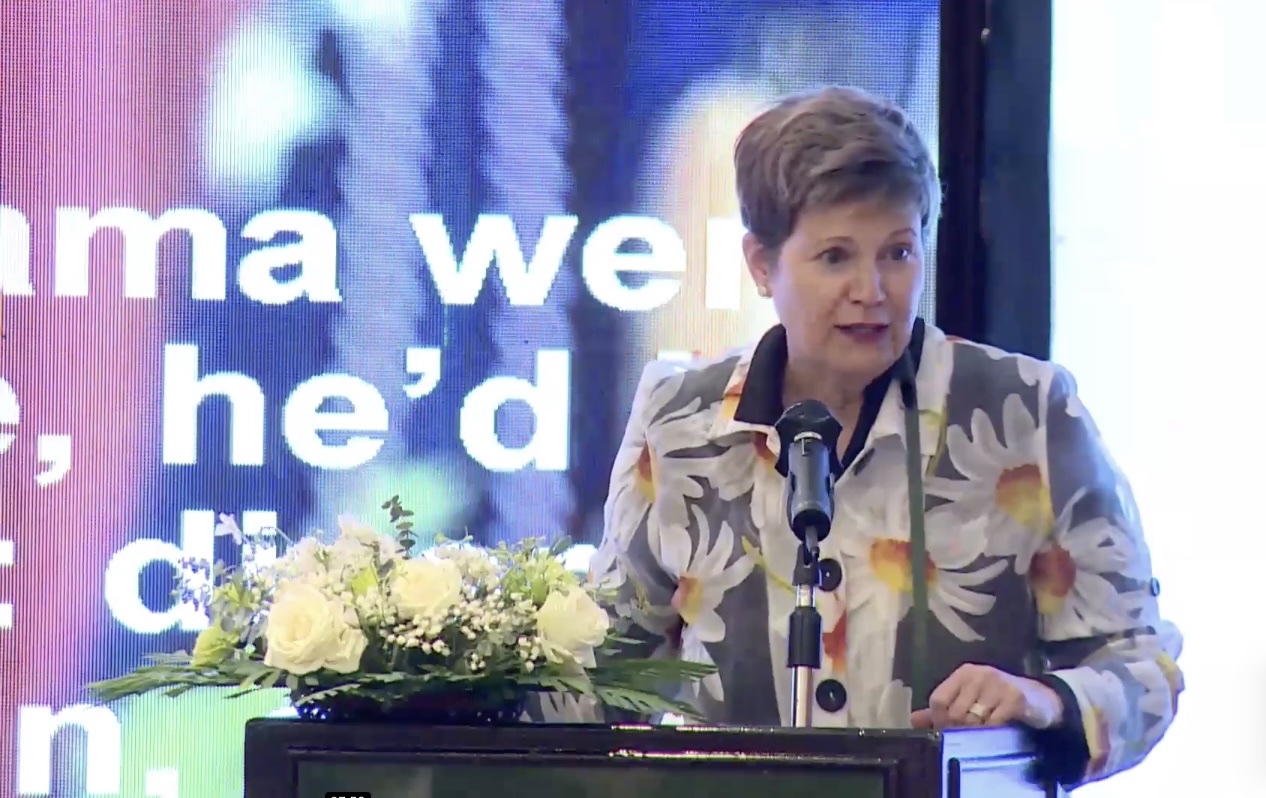 B&agrave; Nancy Elizabeth Snow: 