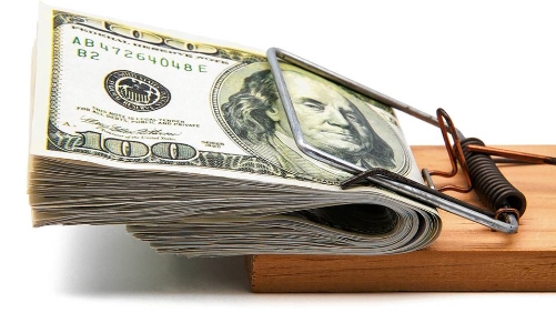 Tiến sỹ dạy làm giàu, “miếng phomat trong bẫy chuột”