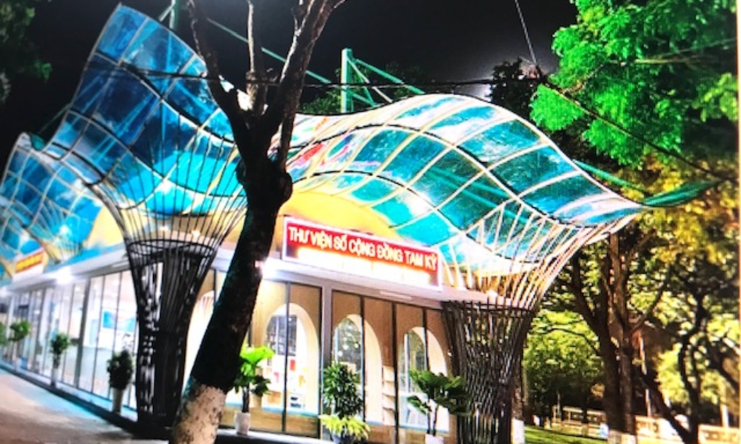 Mặt hướng chính đi vào Thư viện số Tam Kỳ