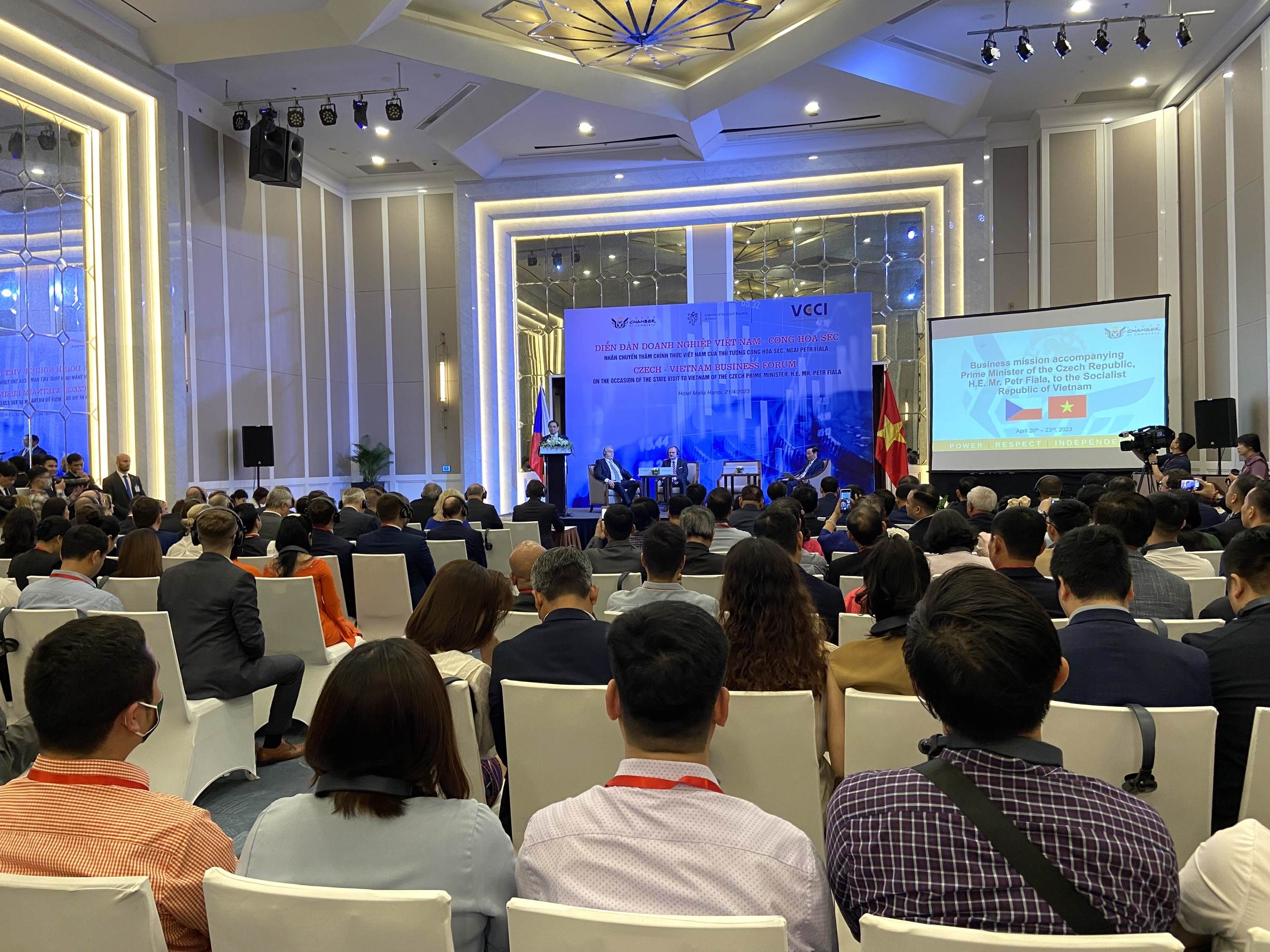 Diễn đàn doanh nghiệp Việt Nam – Cộng hòa Séc diễn ra tại Hà Nội ngày 21/4. 