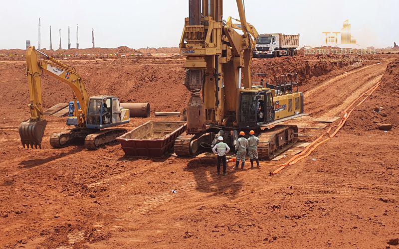 Tiến độ thực hiện các dự án thành phần chính hiện đang chậm so với yêu cầu.