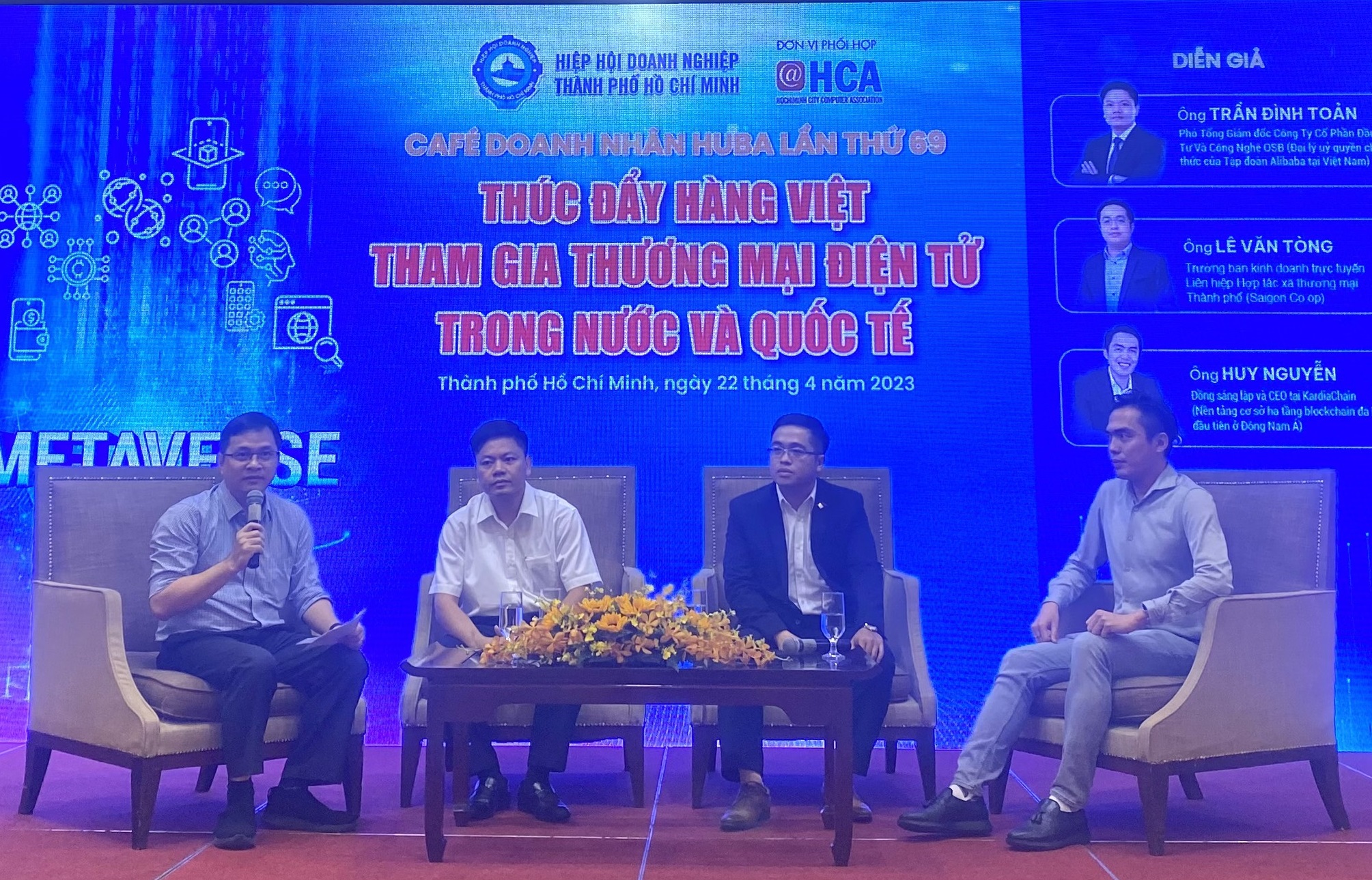 Tọa đàm “Thúc đẩy hàng Việt tham gia thương mại điện tử trong nước và quốc tế” do Hiệp hội Doanh nghiệp TP.HCM (HUBA) tổ chức sáng 22/4. 