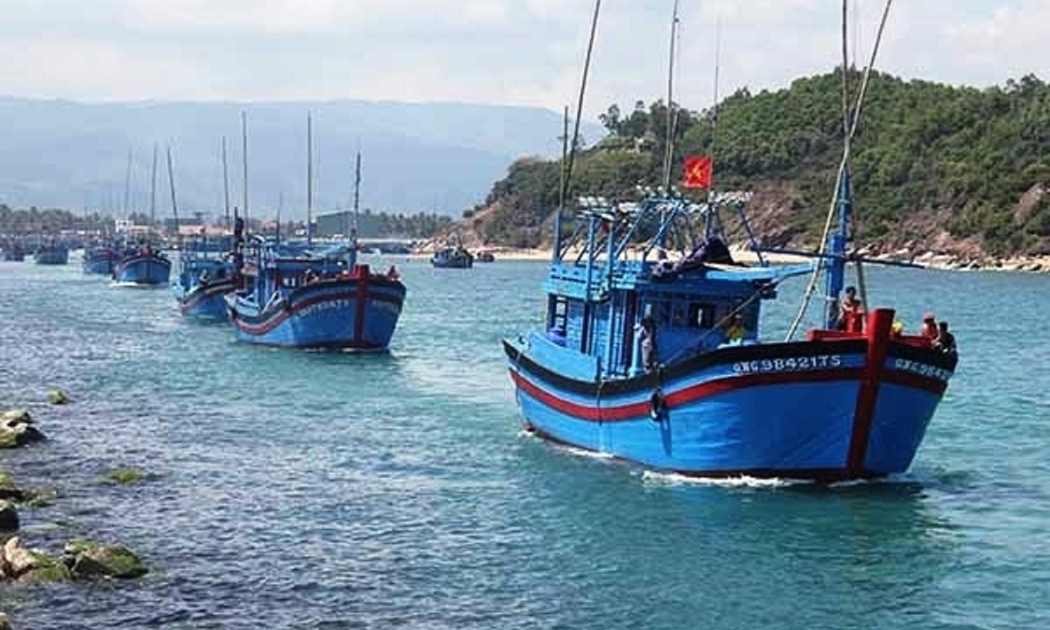 Ứng dụng các thiết bị hiện đại để kiêm soát chặt chẽ tàu cá hoạt động trên biển