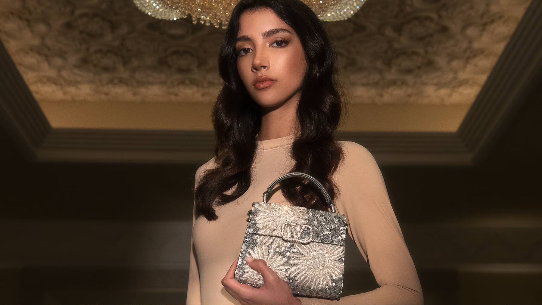 Valentino là một trong nhiều thương hiệu xa xỉ toàn cầu phát hành bộ sưu tập độc quyền dành riêng cho Trung Đông cho tháng Ramadan năm nay. Ảnh: BoF