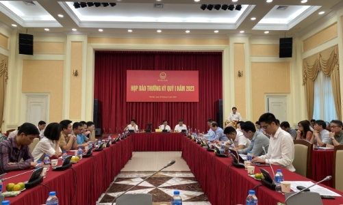 Diễn biến ngược chiều giữa phân khúc chung cư và đất nền