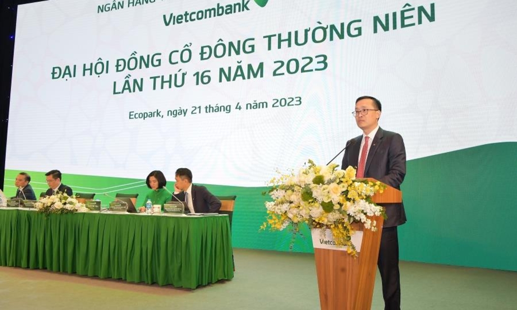 Ông Phạm Quang Dũng, chủ tịch Hội đồng quản trị Ngân hàng TMCP Ngoại thương Việt Nam (Vietcombank) chủ trì đại hội cổ đông.