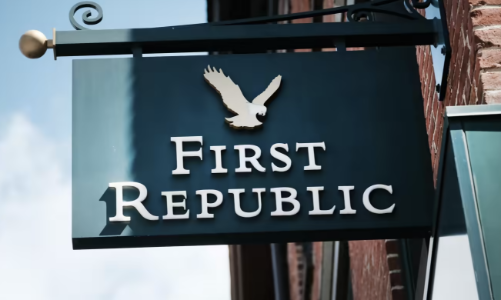 Ngân hàng Mỹ First Republic bị rút 100 tỷ USD tiền gửi trong 1 tháng