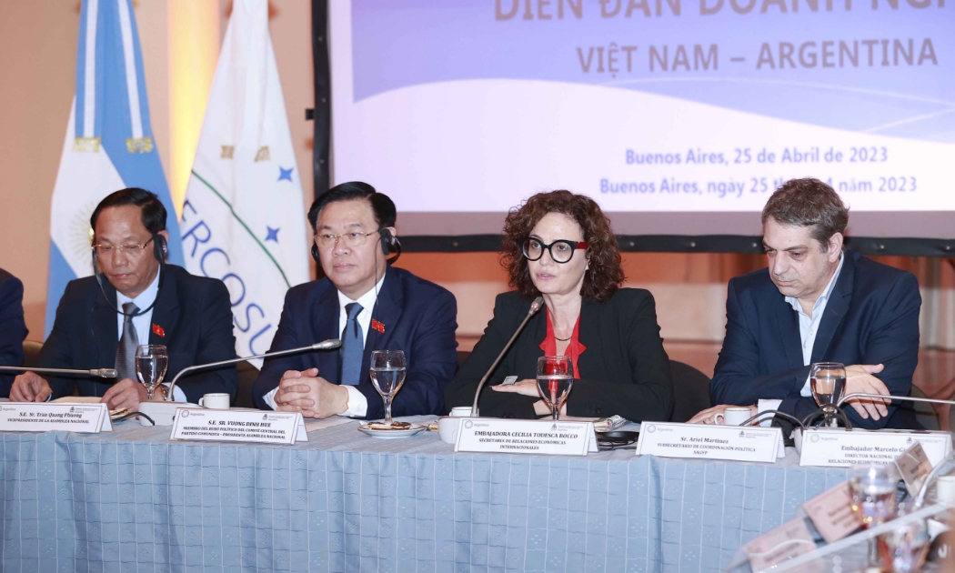 Chủ tịch Quốc hội Vương Đình Huệ dự Diễn đàn doanh nghiệp Việt Nam - Argentina - Ảnh: Quochoi.vn