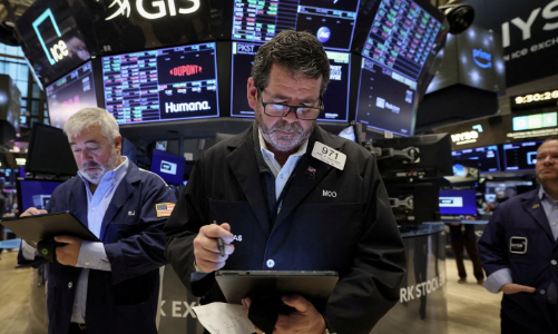 Chứng khoán Mỹ bán tháo vì lợi nhuận quý 1 gây thất vọng, giá dầu tụt 2%