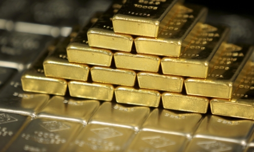 Mối lo khủng hoảng ngân hàng đưa giá vàng thế giới trở lại mốc 2.000 USD/oz