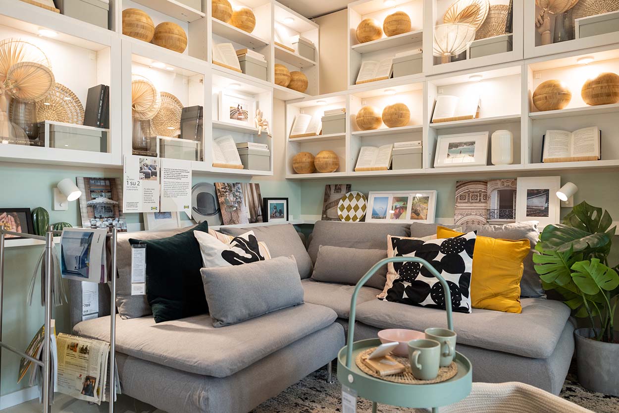 C&aacute;c m&ocirc; h&igrave;nh cửa h&agrave;ng mới n&agrave;y sẽ được mở song song, chứ kh&ocirc;ng phải l&agrave; một giải ph&aacute;p thay thế cho những cửa h&agrave;ng ti&ecirc;u điểm vốn đang hiện hữu.