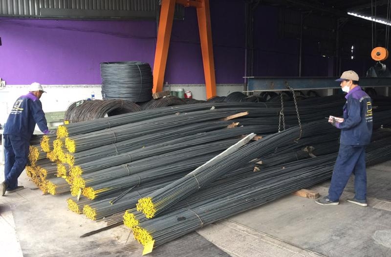 Price of construction steel continues downwards