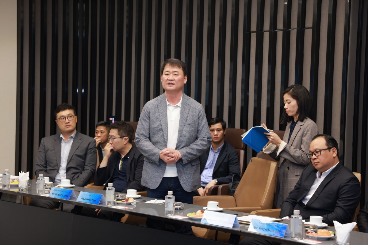 &Ocirc;ng Kim Junseon - Tổng gi&aacute;m đốc Motrex H&agrave;n Quốc ph&aacute;t biểu tại buổi lễ.