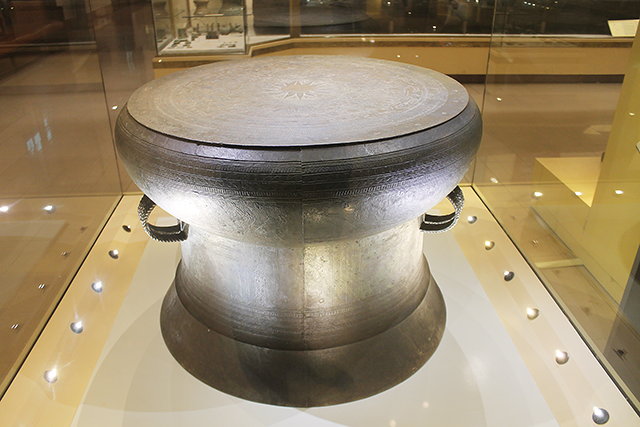 Trống đồng Ngọc Lũ hiện trưng bày ở Bảo tàng Lịch sử quốc gia.